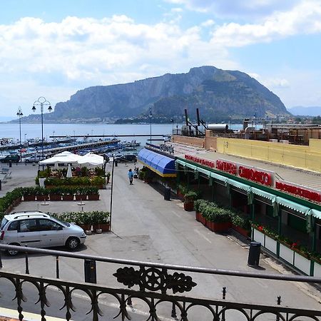 Mondello Holidays Номер фото