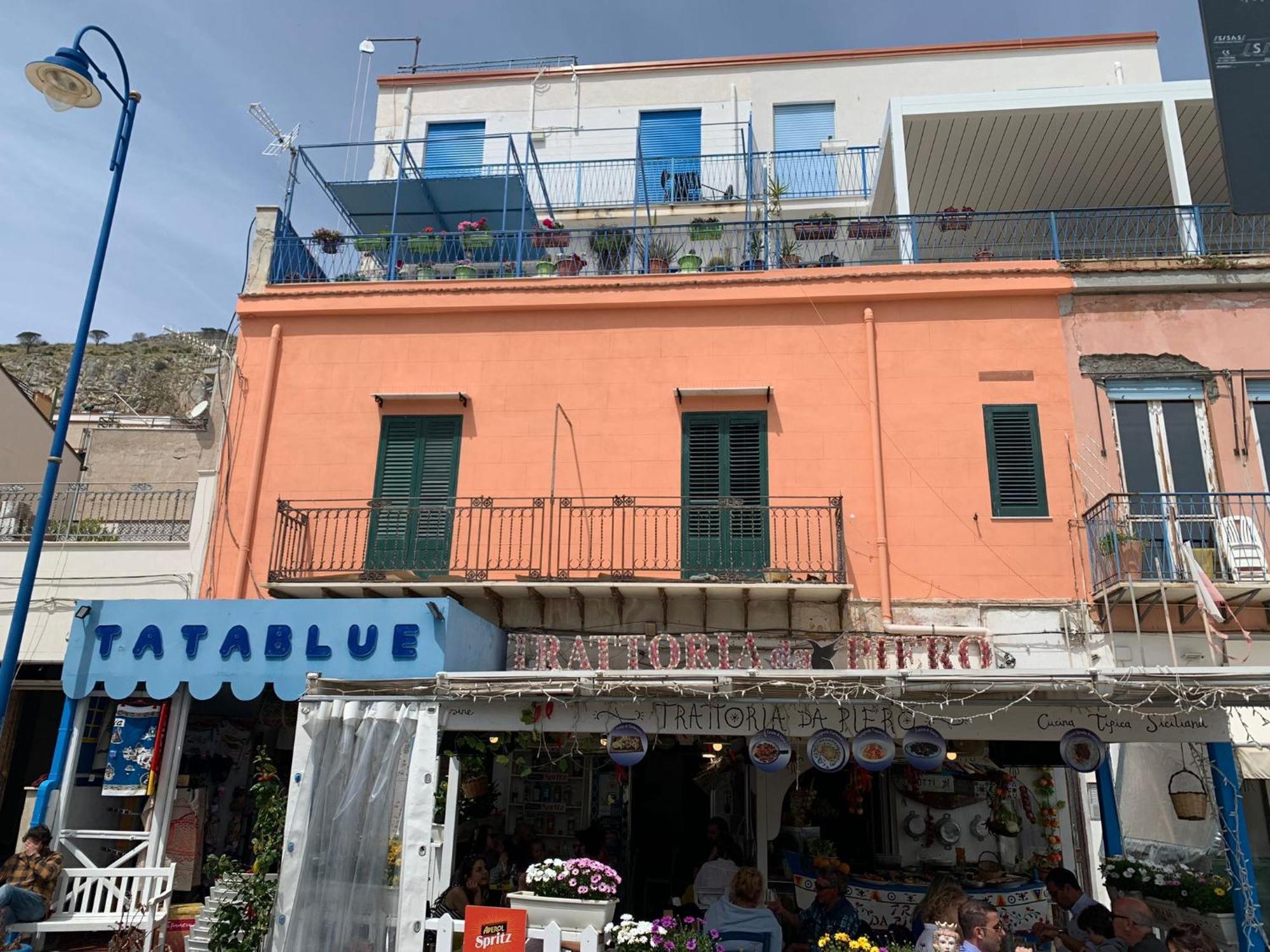 Mondello Holidays Экстерьер фото